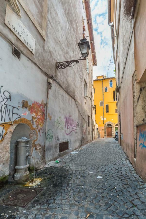 Suite Campo De Fiori Rome Bagian luar foto